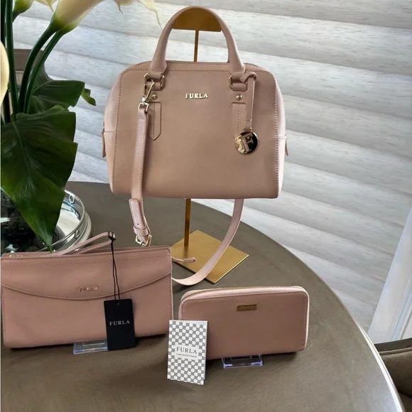 Like new Furla Blush Pink Long Ziparound Wallet - Picture 12 of 12